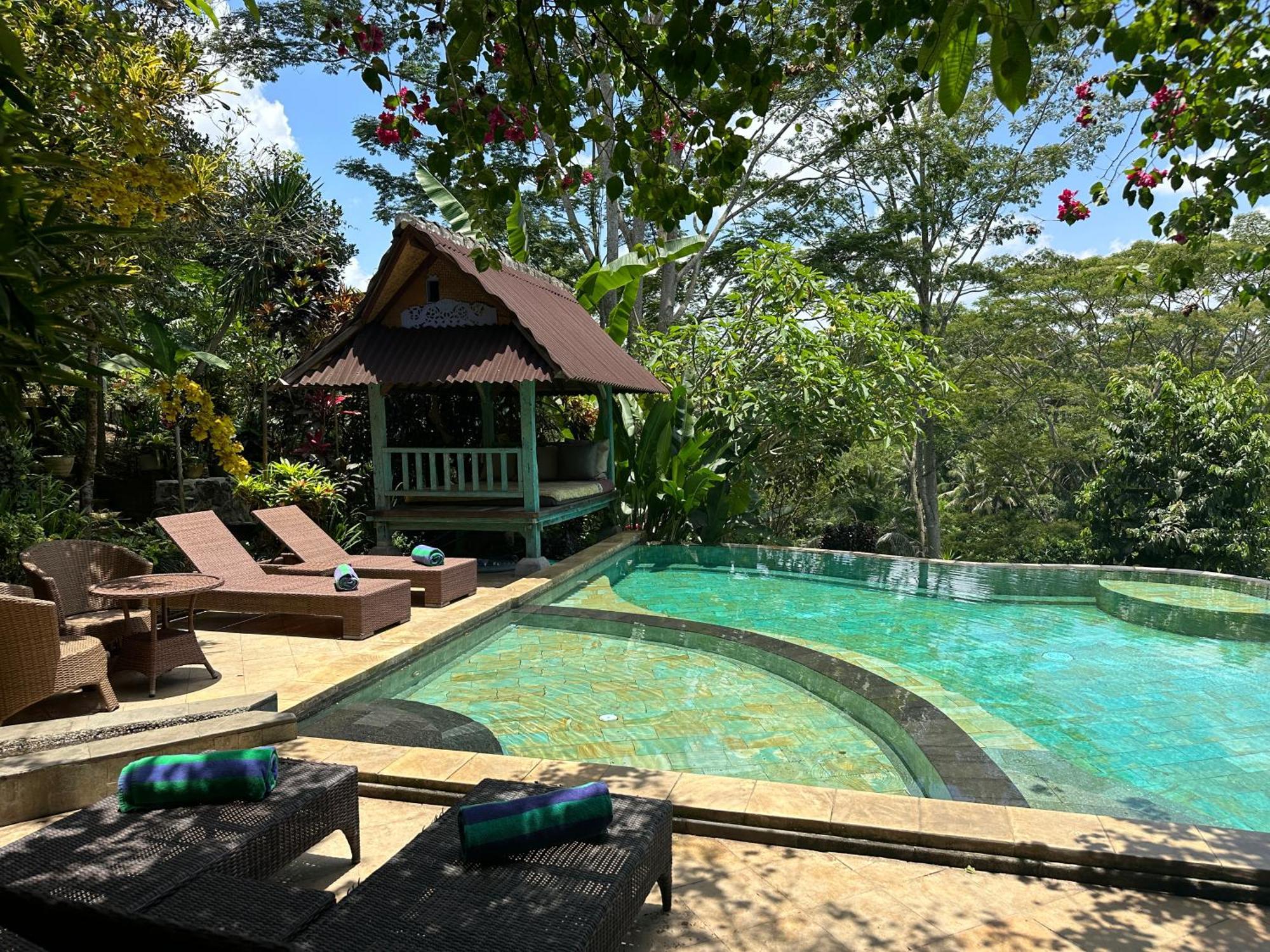 Tirta Asri Ubud Villa Exterior photo